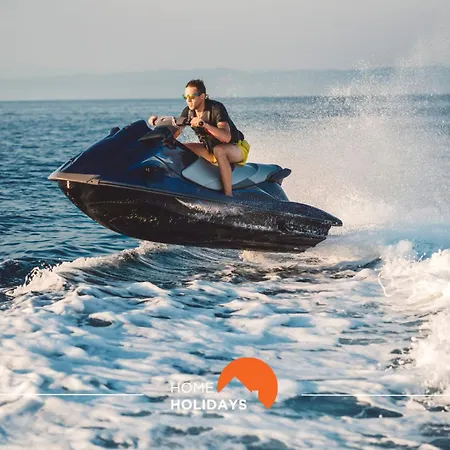 #016 T2 Windmill By Holidays